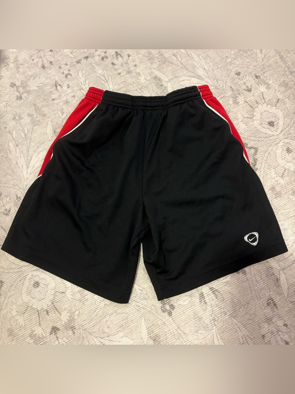 Mens Vintage Nike Athletic Shorts Red Accent Embroidered Swoosh Basketball Short